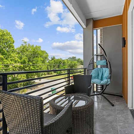 Villa De Briley Хьюстон Экстерьер фото