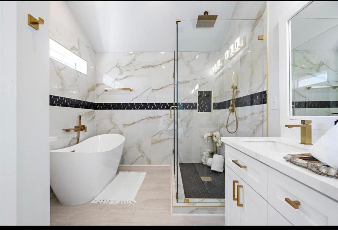 Villa De Briley Хьюстон Экстерьер фото